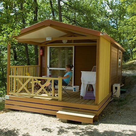 Le Bourdieu Durfort (Ariege) Ruang foto