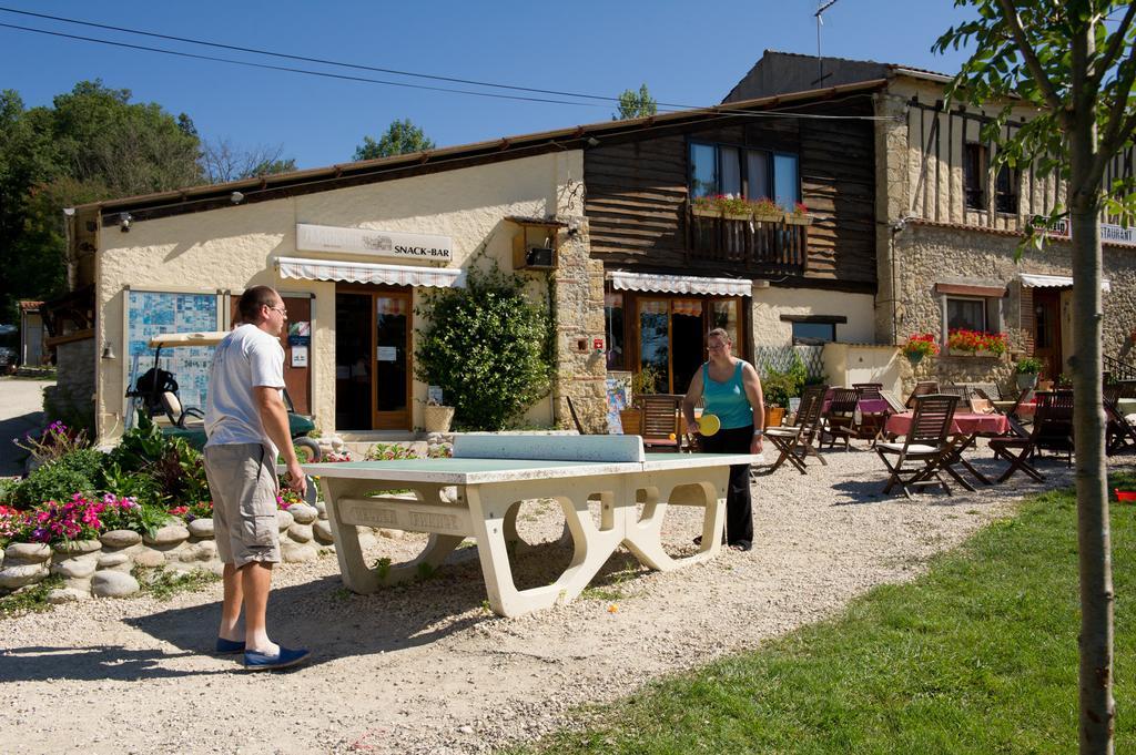 Le Bourdieu Durfort (Ariege) Bagian luar foto
